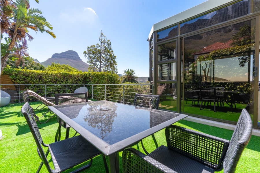 5 Bedroom Property for Sale in Oranjezicht Western Cape